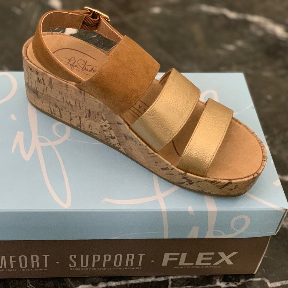Lifestride Wynonna Gold/Tan Wedge Sandal *NEW*